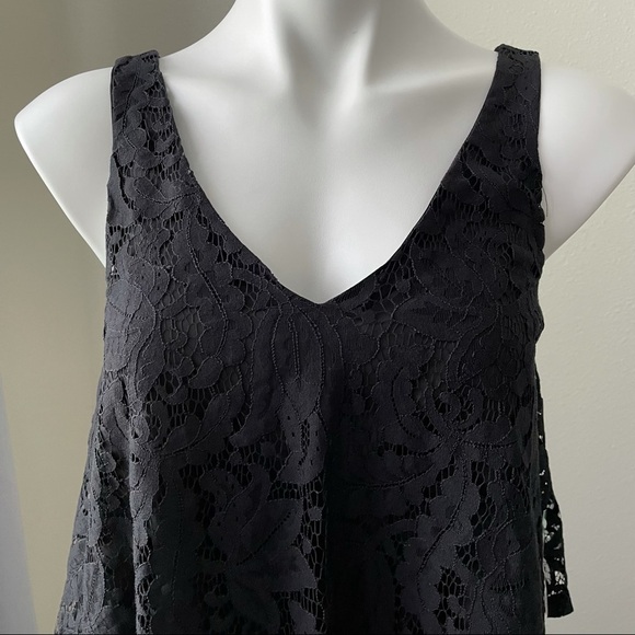 Decree Women’s Lace Crop Top Size S - Picture 2 of 10